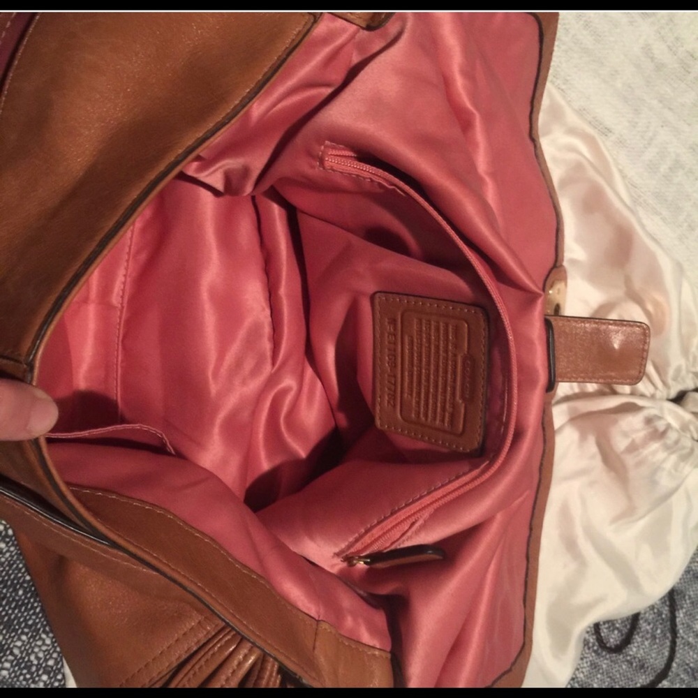 Coach Leather Flagship Purse - Picture 5 of 7